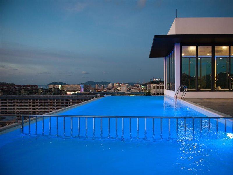 Sky Hotel Kota Kinabalu Exterior foto